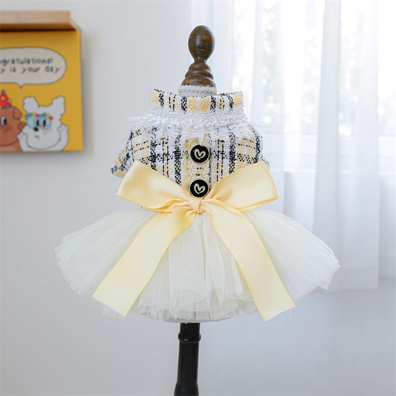 Yellow Winter Clothing - Платья с желтой лентой для собак,