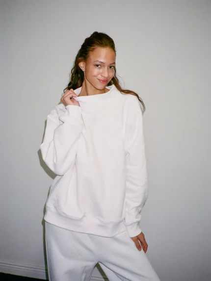 Женская одежда: Худи с воротни – обзор и цена Winter Clothing Brand